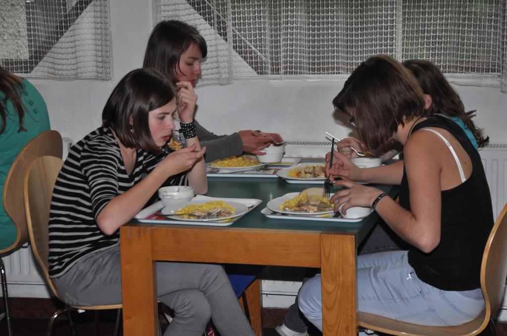 Jugendherberge Innsbruck - Youth Hostel מראה חיצוני תמונה